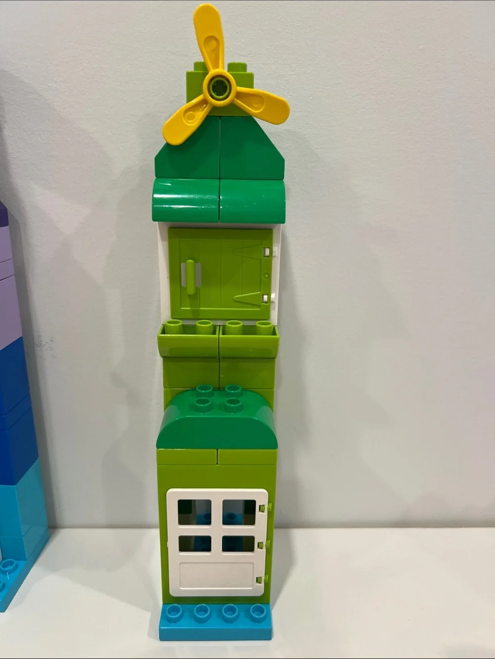 LEGO DUPLO Creative Box Starter Bundle 10854 with 2 figures
